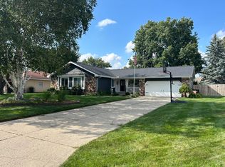 2159 Pinewood St, Jenison, MI 49428