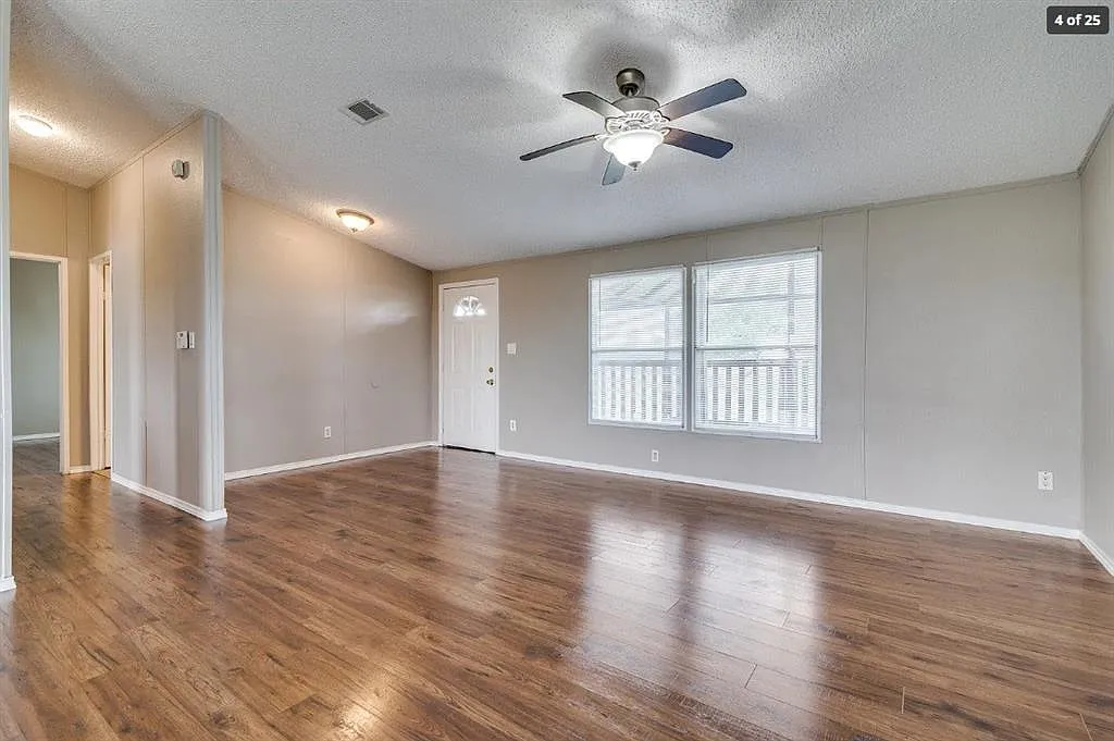Studio, $2,500 — Photo 4