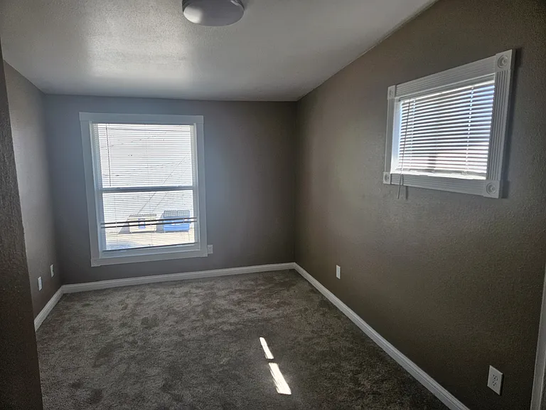 53 E Sherman St #10 — Photo 4