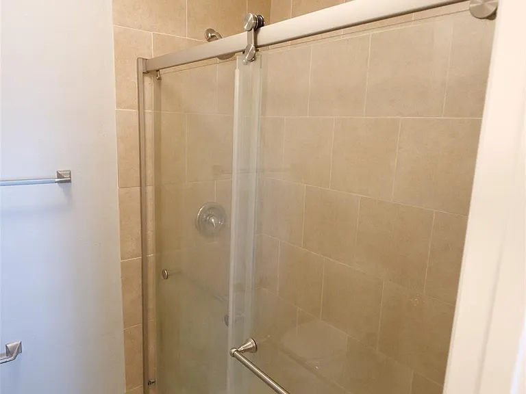 9526 Val Verde St — Photo 31