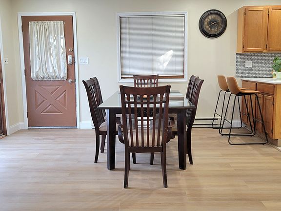 2nd image of 353 Saunders Dr