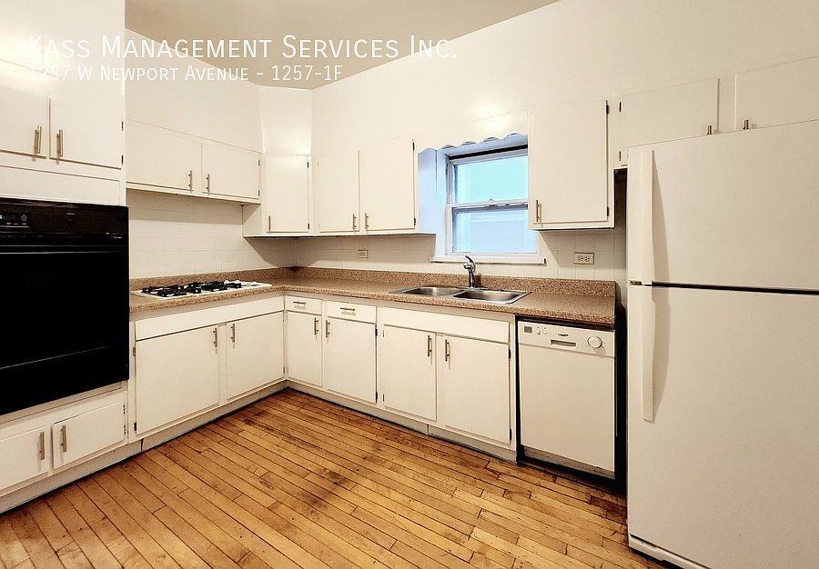 1st image of 1257 W Newport Ave #1F