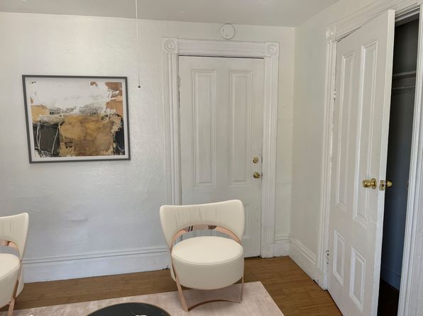 1062 60th St APT 3