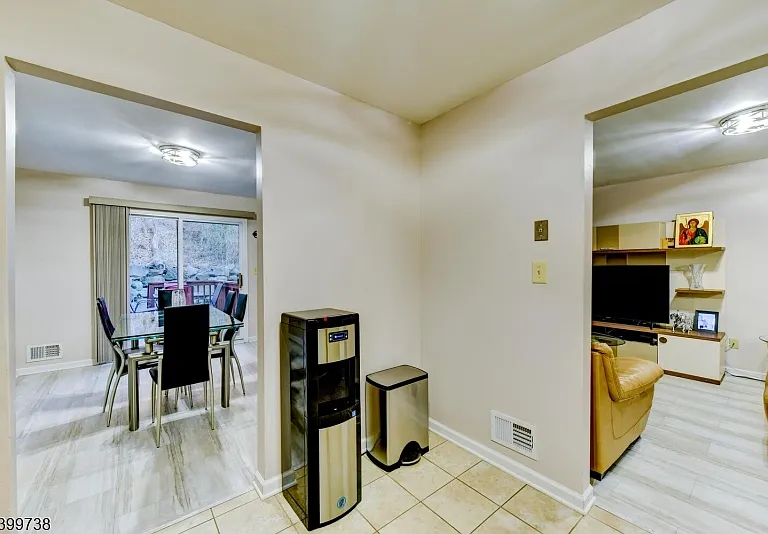 6 Hansen Pl #6 — Photo 25