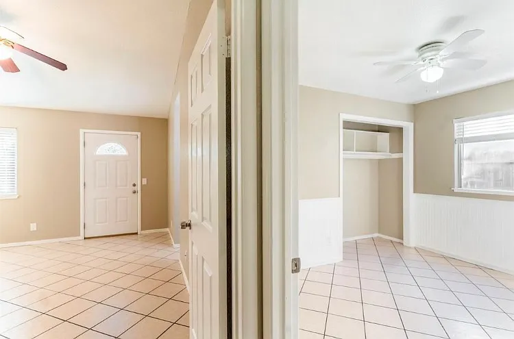 1304 Tyler Ct — Photo 23