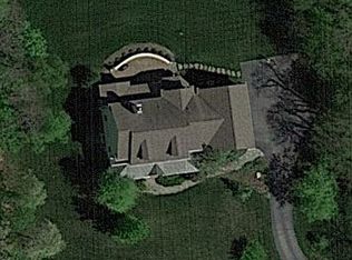 12285 Ivy Ln, Fenton, MI