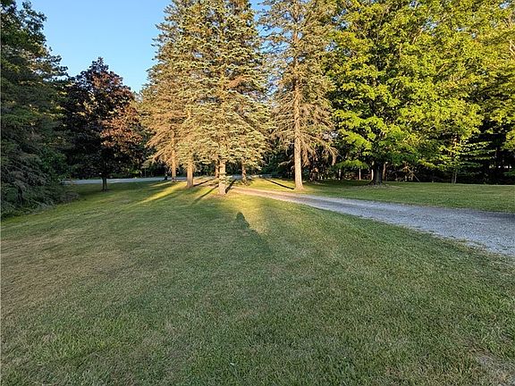 2nd image of 7236 Lower East Hill Rd