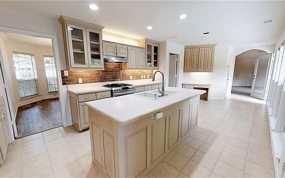 4th image of 3714 Elmcrest Cir