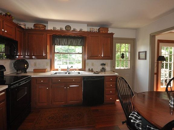 Custom Cherry Kitchen