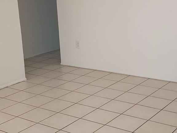 3rd image of 3651 E Blacklidge Dr #3651