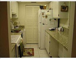 4th image of 2231 Circlewood Dr