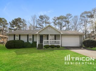 40 E Knight Dr, Carrollton, GA 30116
