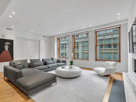 2nd image of 32 W 18th St APT 6A