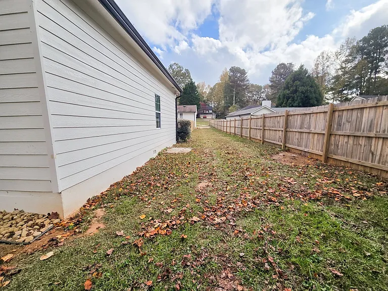 1162 Owen Cir — Photo 17
