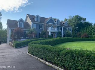 19 W Hill Rd, Stamford, CT 06902