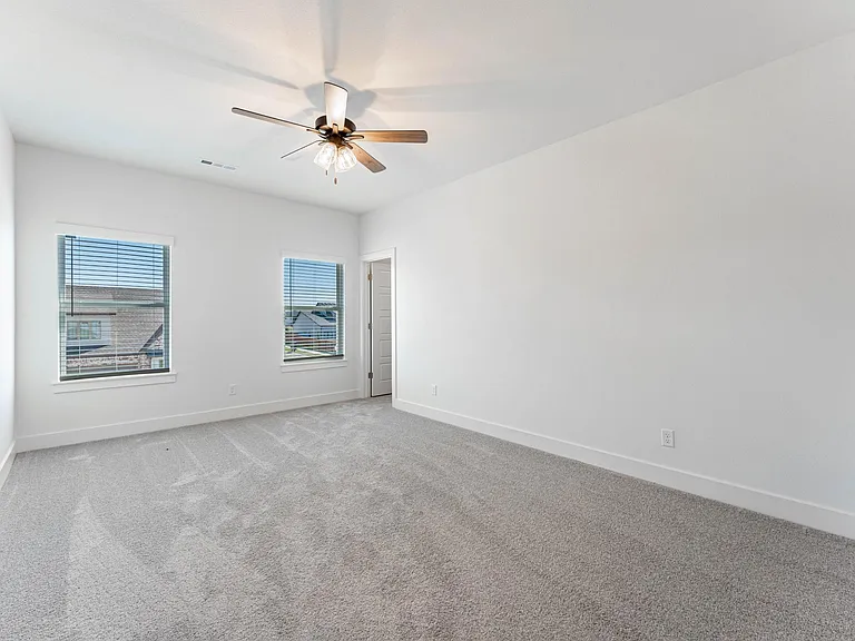 6306 Luna Ln — Photo 21
