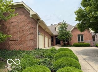 458 Burlington Ln, Carmel, IN 46032