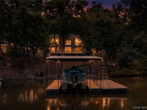 290 Woodhaven Cir, Village Of Four Seasons, MO 65049