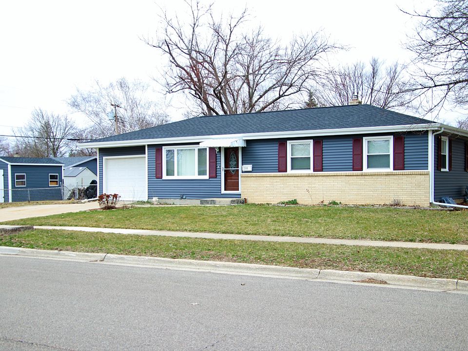 1st image of 2104 Joliet St
