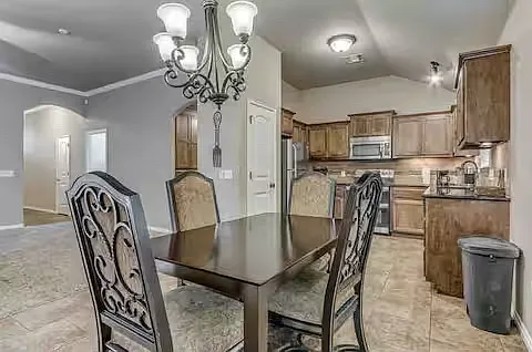 12421 Edison Dr — Photo 3