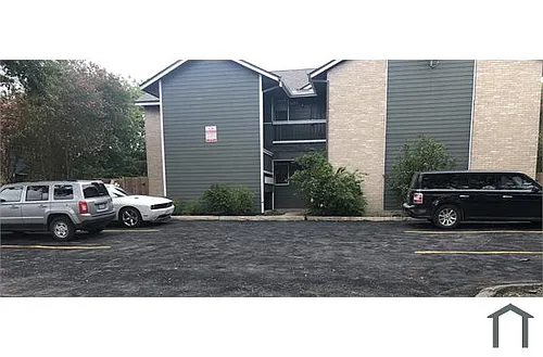 7546 Windsor Oaks Photo 1