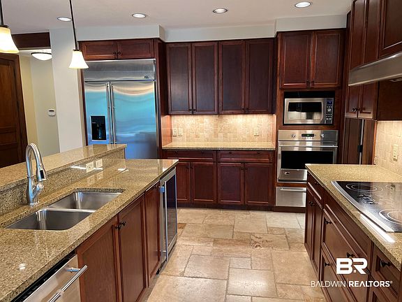 5th image of 18269 Colony Dr Unit 102