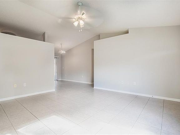 3rd image of 1145 3rd St