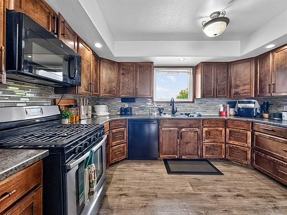 5th image of 15176 W Township Road 1052