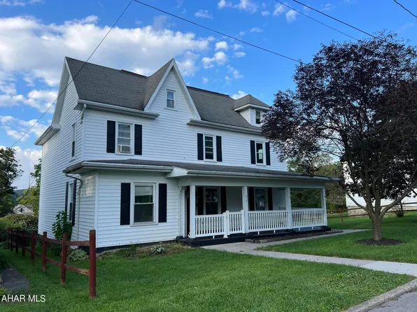 612 W 13th St, Tyrone, PA 16686