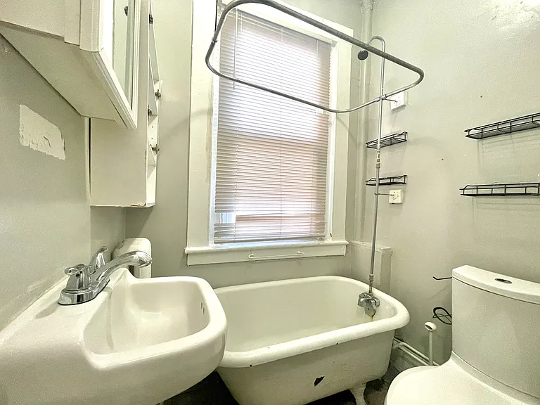 4 Champney Pl #1 — Photo 4