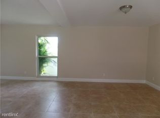 7002 NW 80th Ct, Fort Lauderdale, FL 33321