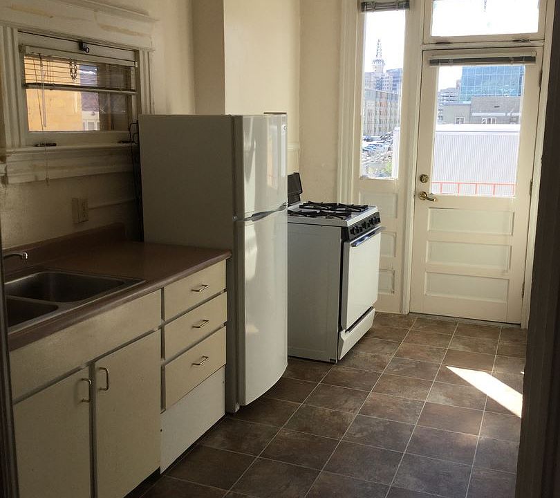 1st image of 130 S 300 E APT 2