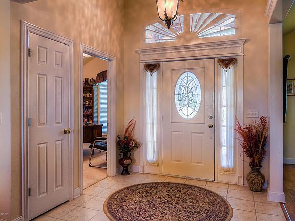 5th image of 2018 Westwood Dr