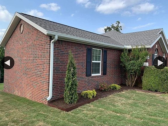 2nd image of 685 Weston Cir