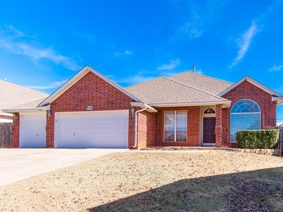 816 Elm Creek Dr, Moore, OK, 73160