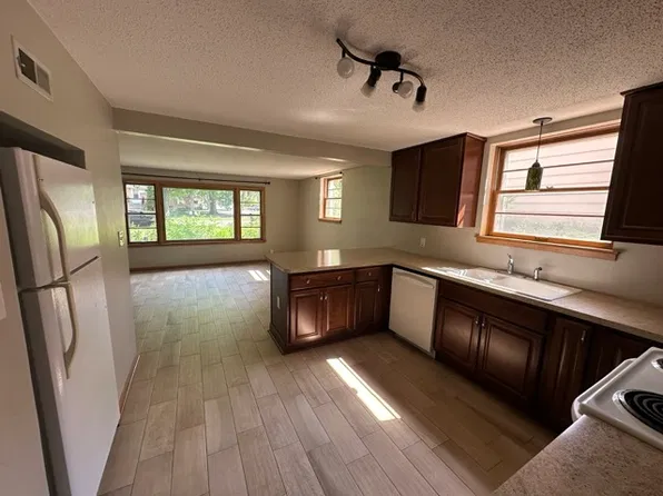2179 Stewart Ave #1, Saint Paul, MN 55116
