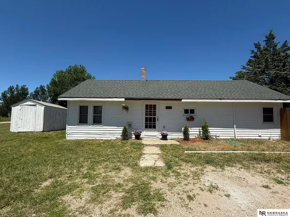 1008 W 2nd St, Valentine, NE 69201