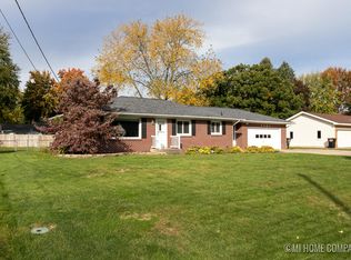 7491 Astronaut Ave, Jenison, MI