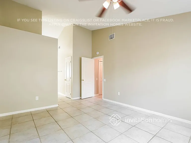 829 W Charing Cross Cir — Photo 11