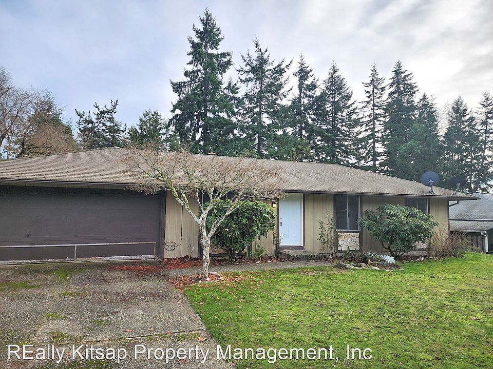 1st image of 4404 SE Basswood Ln