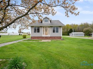 1027 Lemoyne Rd, Northwood, OH 43619