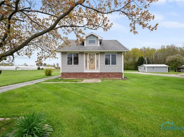 1027 Lemoyne Rd, Northwood, OH 43619