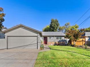 945 Alamos Ave, Sacramento, CA 95815