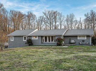 192 County House Rd, Livingston, TN 38570