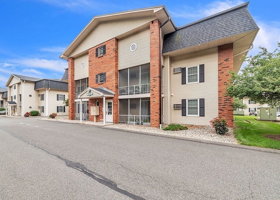 41 W Summit St APT 24, South Hadley, MA 01075 MLS 73145640 Zillow