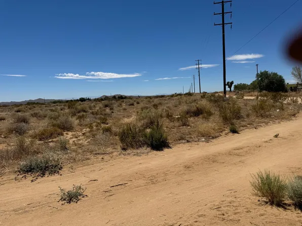 Fetters St, Mojave, CA 93501