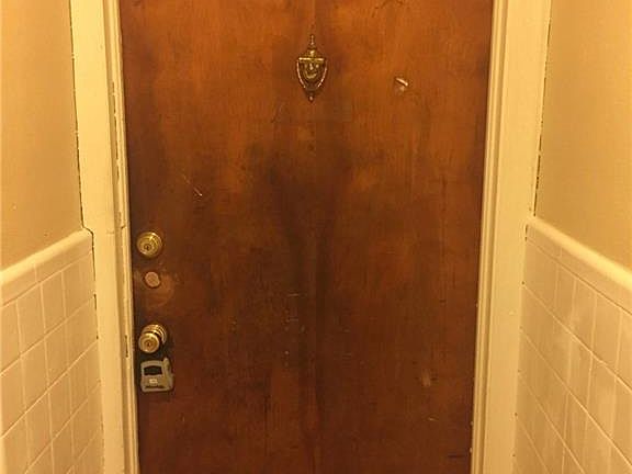 4th image of 9329 Buckman Ave APT 1