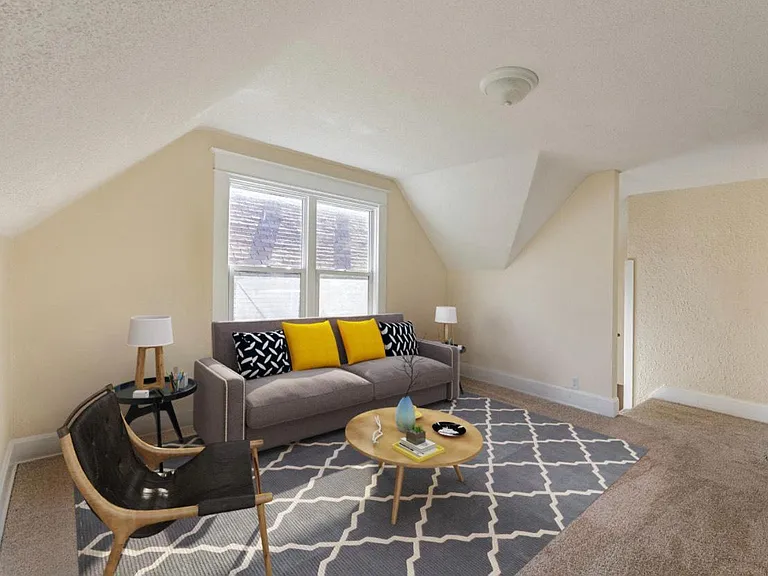 1159 Bush Ave — Photo 2