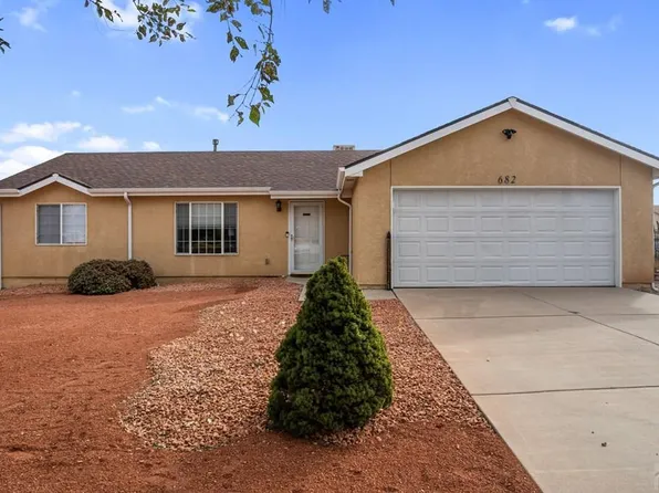 682 S Bow Mar Dr, Pueblo West, CO 81007