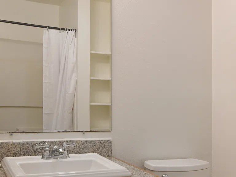 296 Mather St #6 — Photo 6